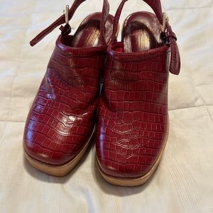 Charlotte Stone size 9 Bonnie in red crocodile leather